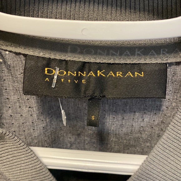 💥💥 SOLD 💥💥 Donna Karan lightweight grey front zip jacket size small. - Picture 2 of 9